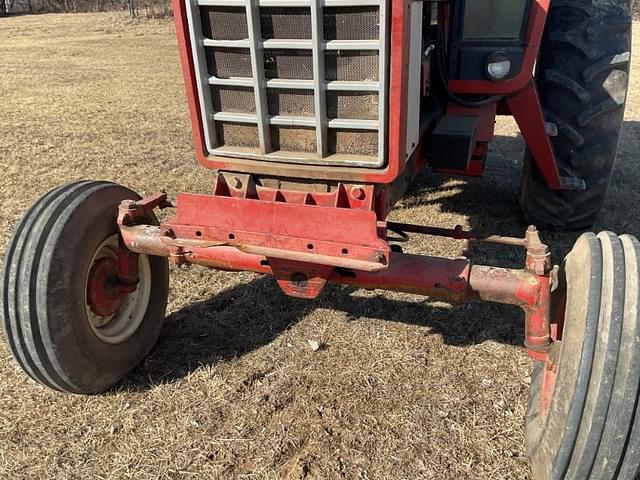 Image of International Harvester 1086 equipment image 3