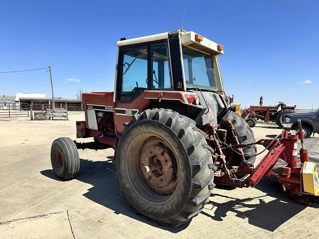 Image of International Harvester 1486 equipment image 2