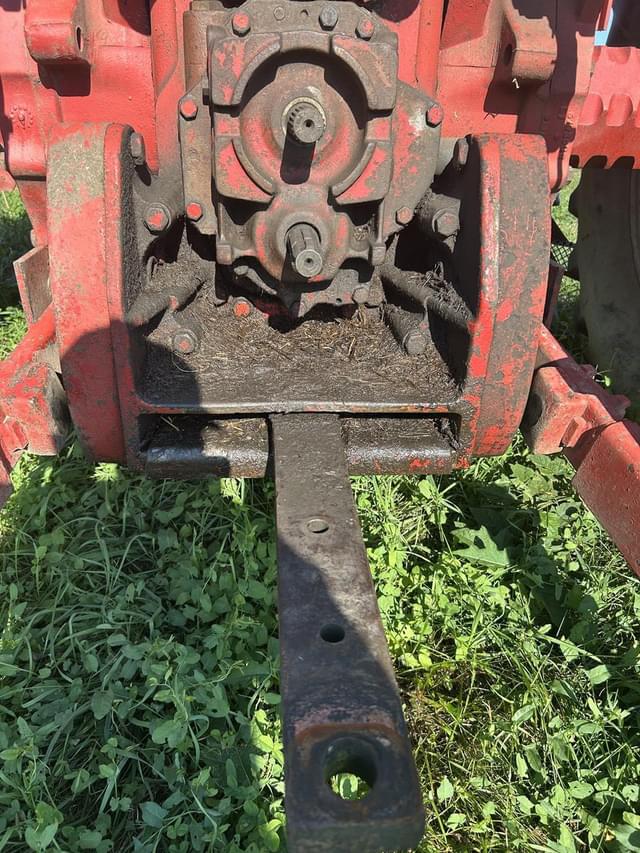 Image of International Harvester 1586 equipment image 4