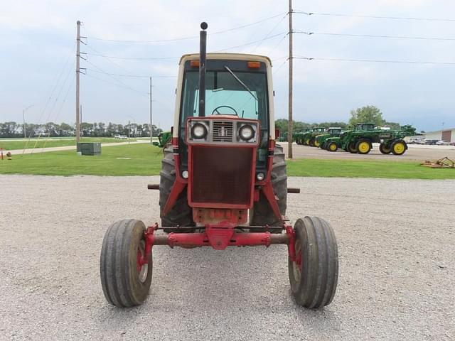 Image of International Harvester 1586 equipment image 2