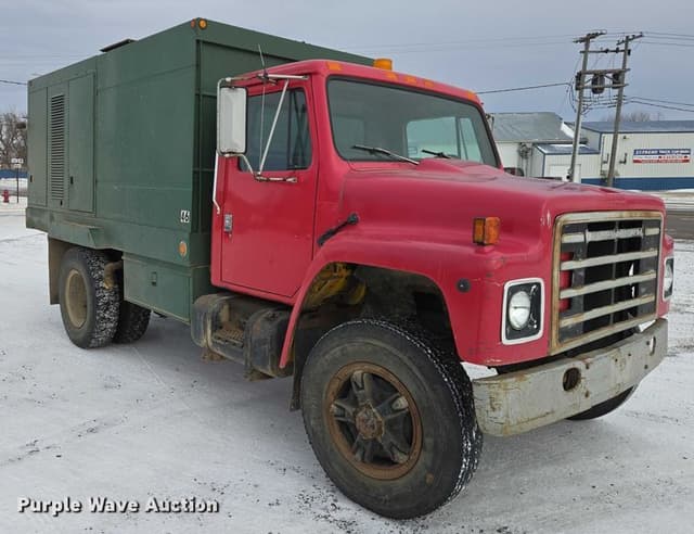 Image of International 1724 equipment image 2