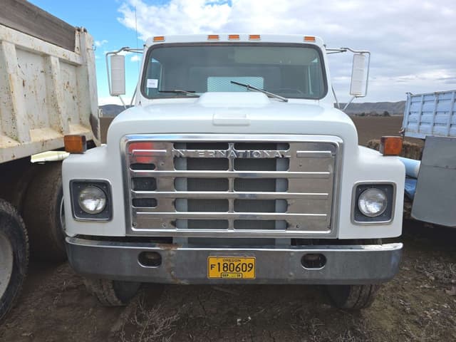 Image of International 1724 equipment image 2