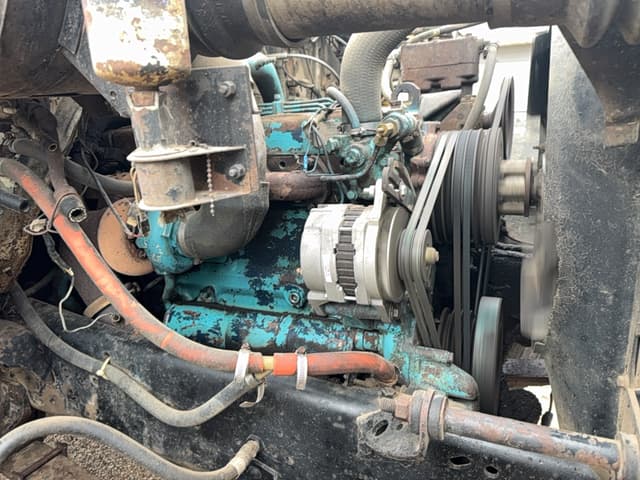 Image of International 1954 equipment image 3