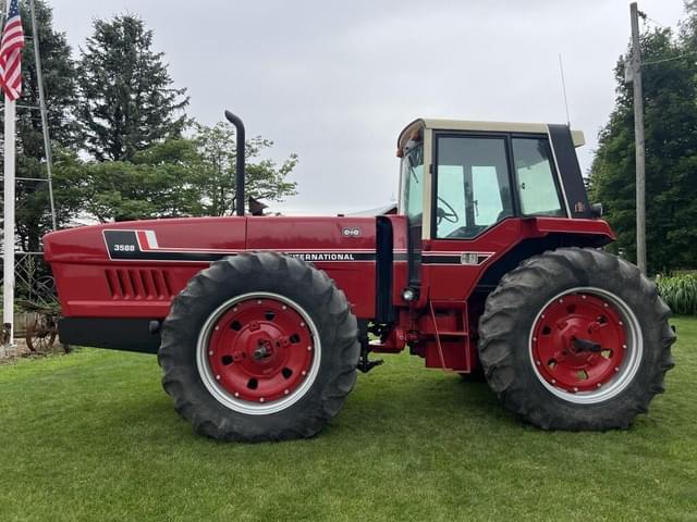 Image of International Harvester 3588 equipment image 1