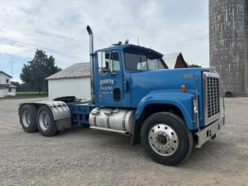 Main image International 4300