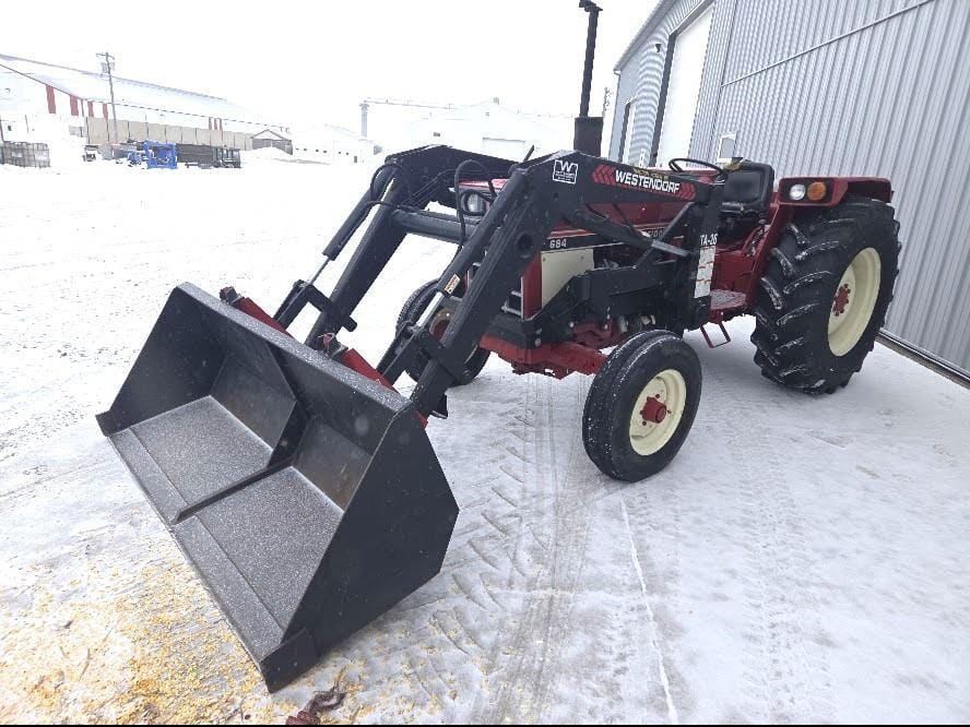 1979 International Harvester 684 Equipment Image0