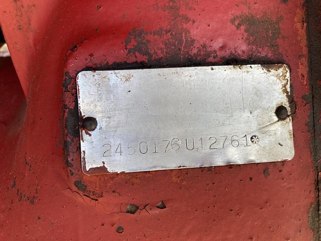 Image of International Harvester 686 equipment image 3