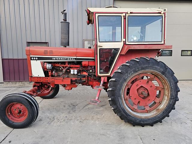 Image of International Harvester 686 equipment image 3