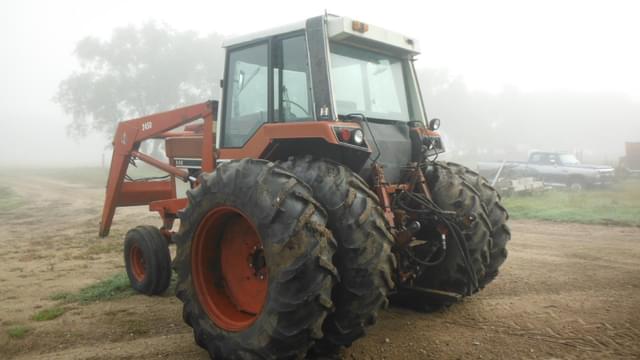 Image of International Harvester 986 equipment image 4