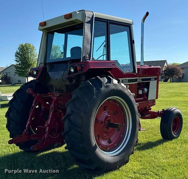 Image of International Harvester 986 equipment image 4
