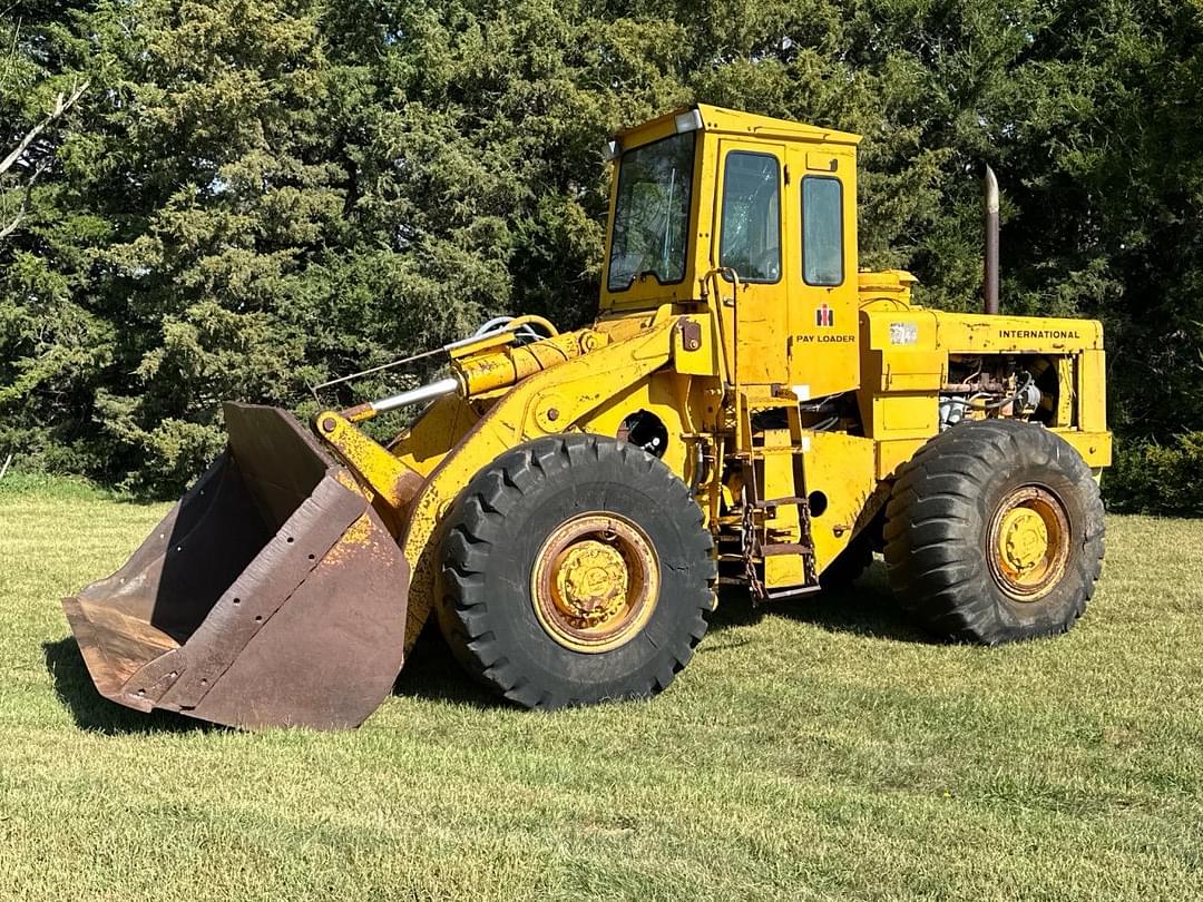 Image of International Harvester H80-B Primary image