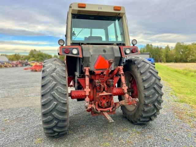 Image of International Harvester 1086 equipment image 4