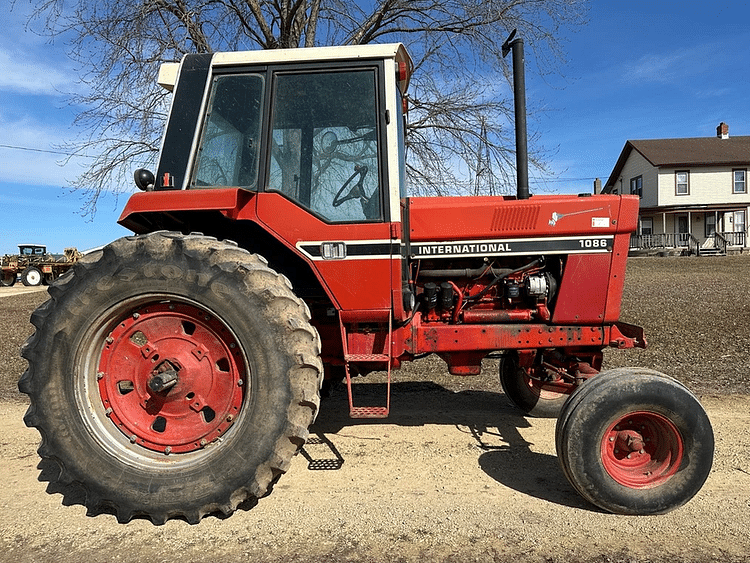 1979 International Harvester 1086 Equipment Image0