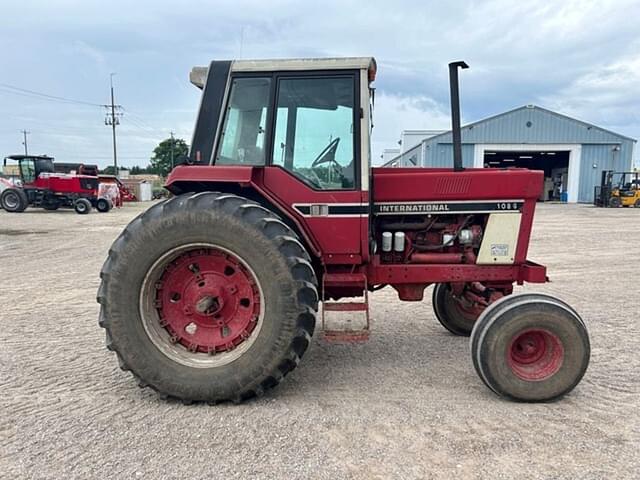 Image of International Harvester 1086 equipment image 3
