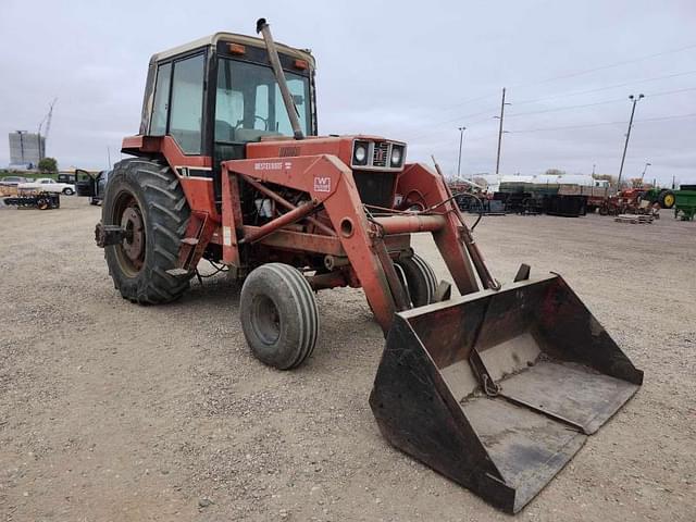 Image of International Harvester 1086 equipment image 1