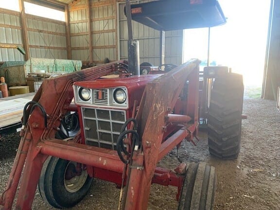 Main image International Harvester 784