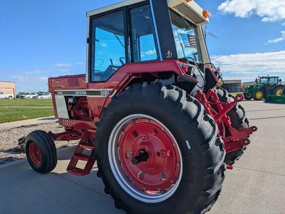 Image of International Harvester 986 equipment image 1
