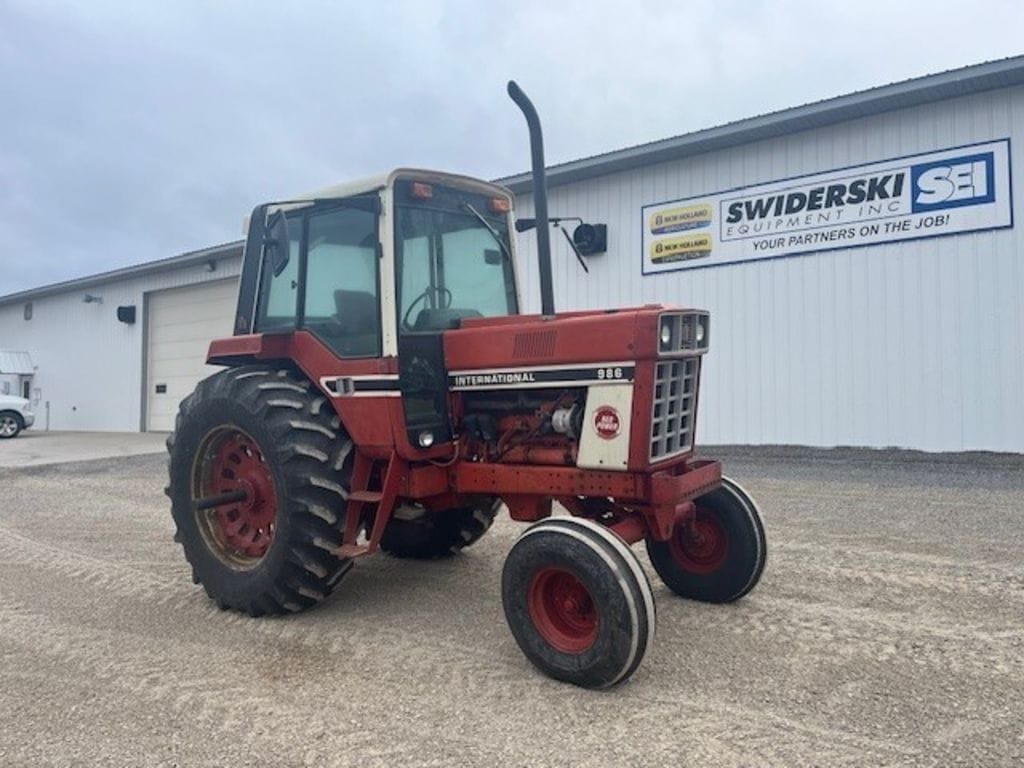 Main image International Harvester 986