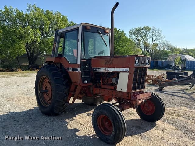 Image of International Harvester 1086 equipment image 2