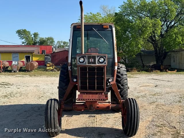 Image of International Harvester 1086 equipment image 1