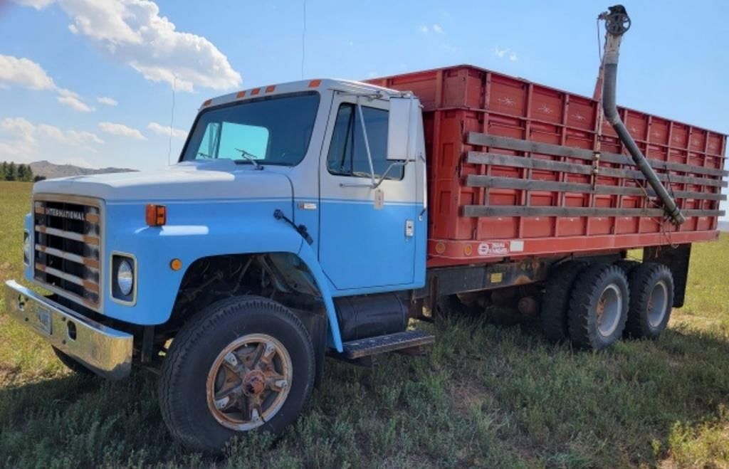 1979 International S1900 Equipment Image0