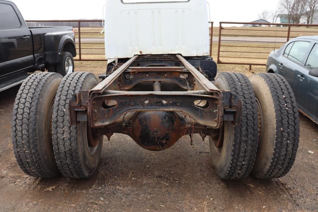 Image of International S1800 equipment image 4