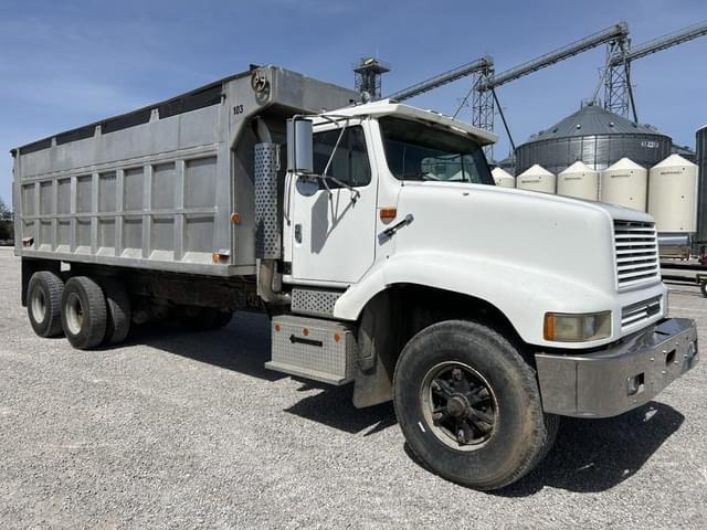 Image of International SF2574 equipment image 1