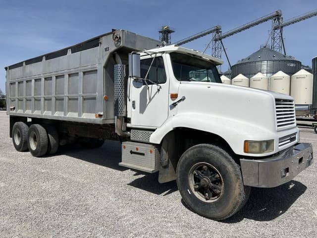 Image of International SF2574 equipment image 1