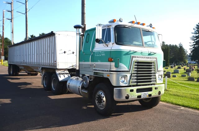 Image of International Transtar II equipment image 2