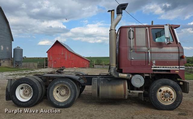 Image of International Transtar II equipment image 3