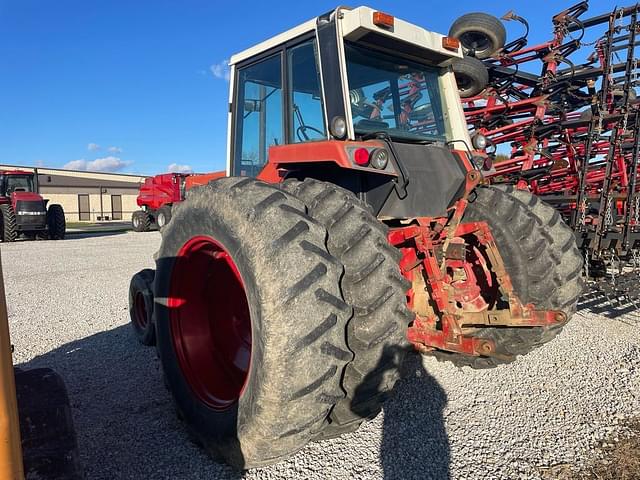 Image of International Harvester 1086 equipment image 2