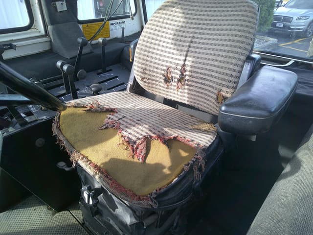 Image of J.I. Case 2390 equipment image 4