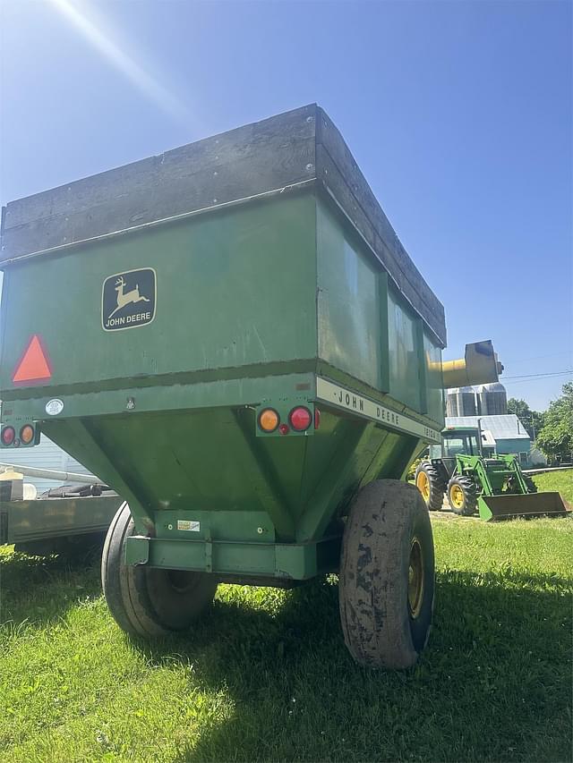 Image of John Deere 1210A equipment image 2