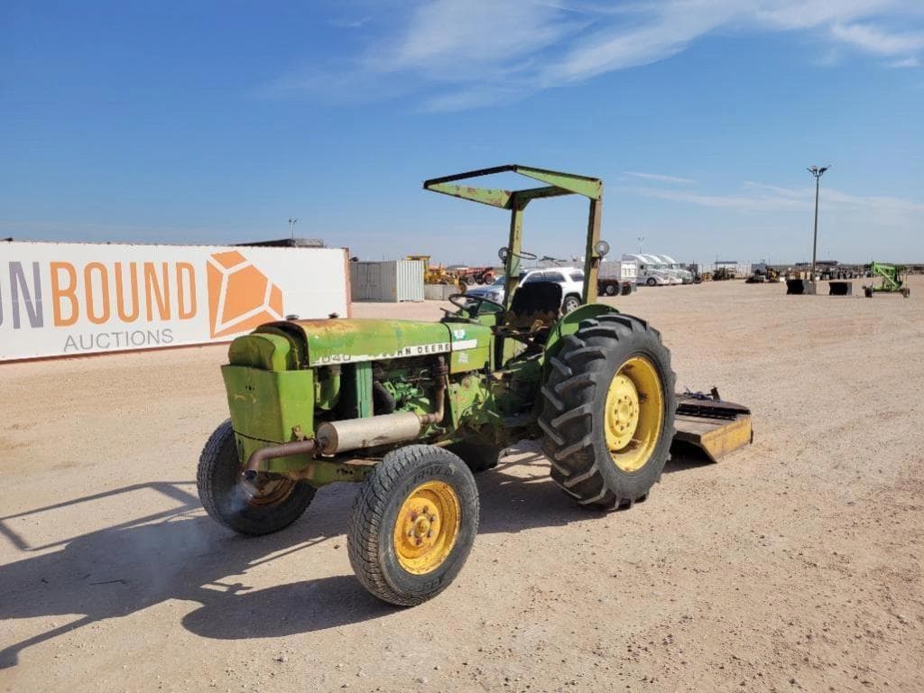 Image of John Deere 2040 Primary image