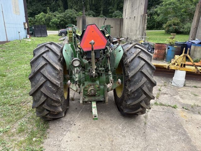 Image of John Deere 2040 equipment image 3
