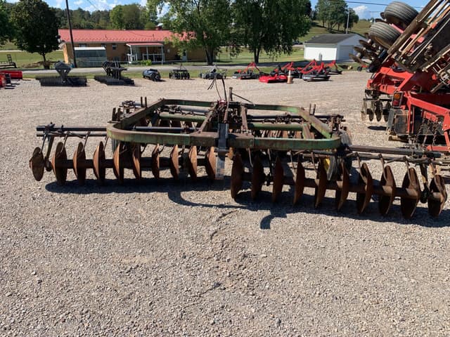 Image of John Deere 210 equipment image 4