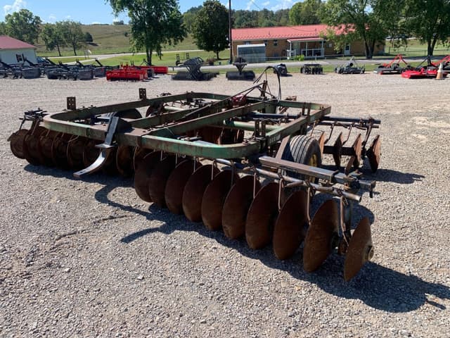 Image of John Deere 210 equipment image 3