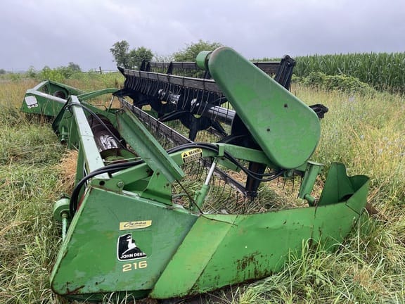 1979 John Deere 216 Image