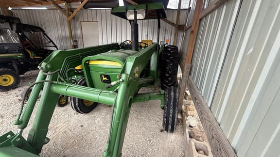 Image of John Deere 2240 equipment image 1