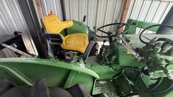 Image of John Deere 2240 equipment image 4