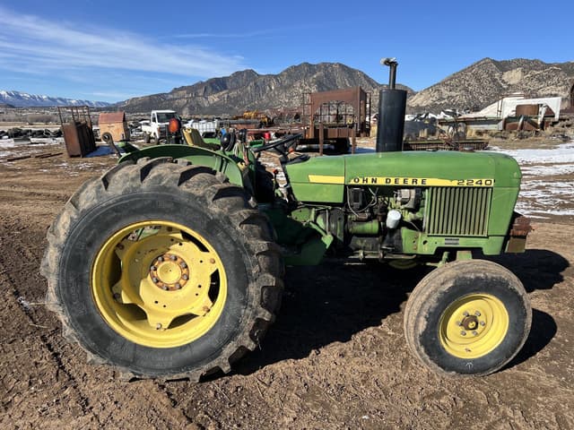 Image of John Deere 2240 equipment image 1