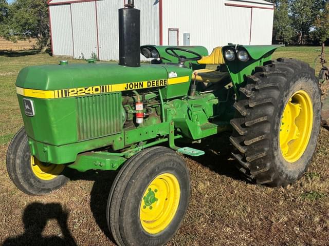 Image of John Deere 2240 equipment image 1