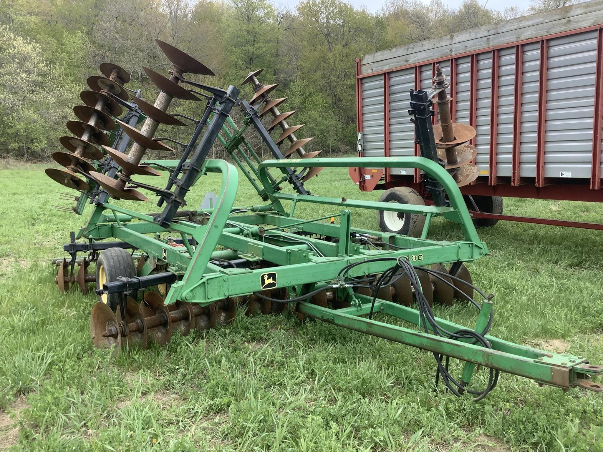 1979 John Deere 230 Equipment Image0