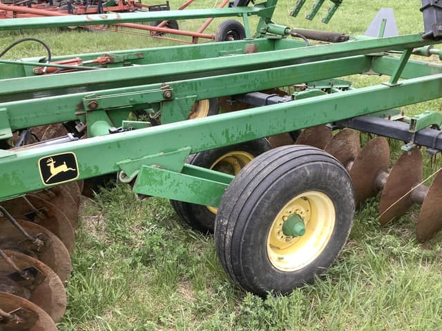 Image of John Deere 230 equipment image 3