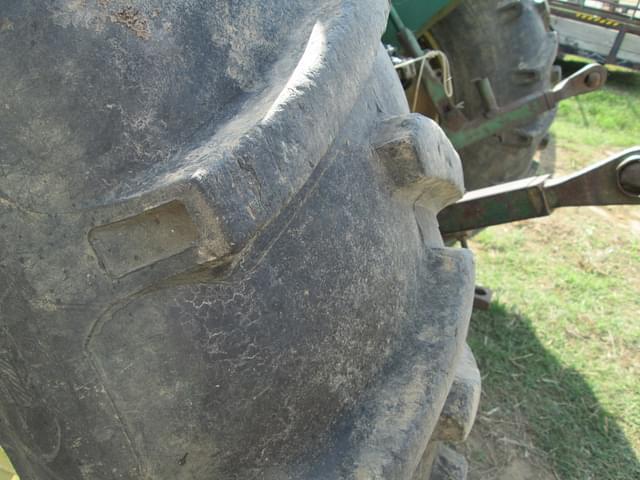 Image of John Deere 2440 equipment image 4