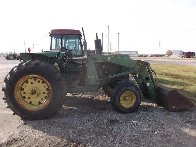 Image of John Deere 2640 equipment image 4