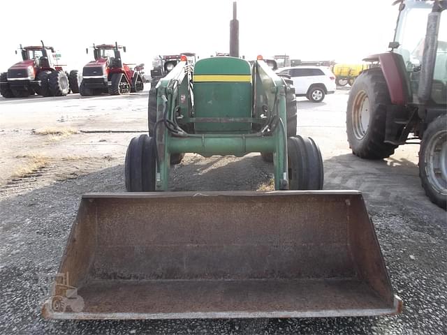 Image of John Deere 2640 equipment image 1