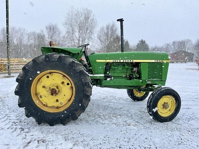 Image of John Deere 2840 equipment image 3