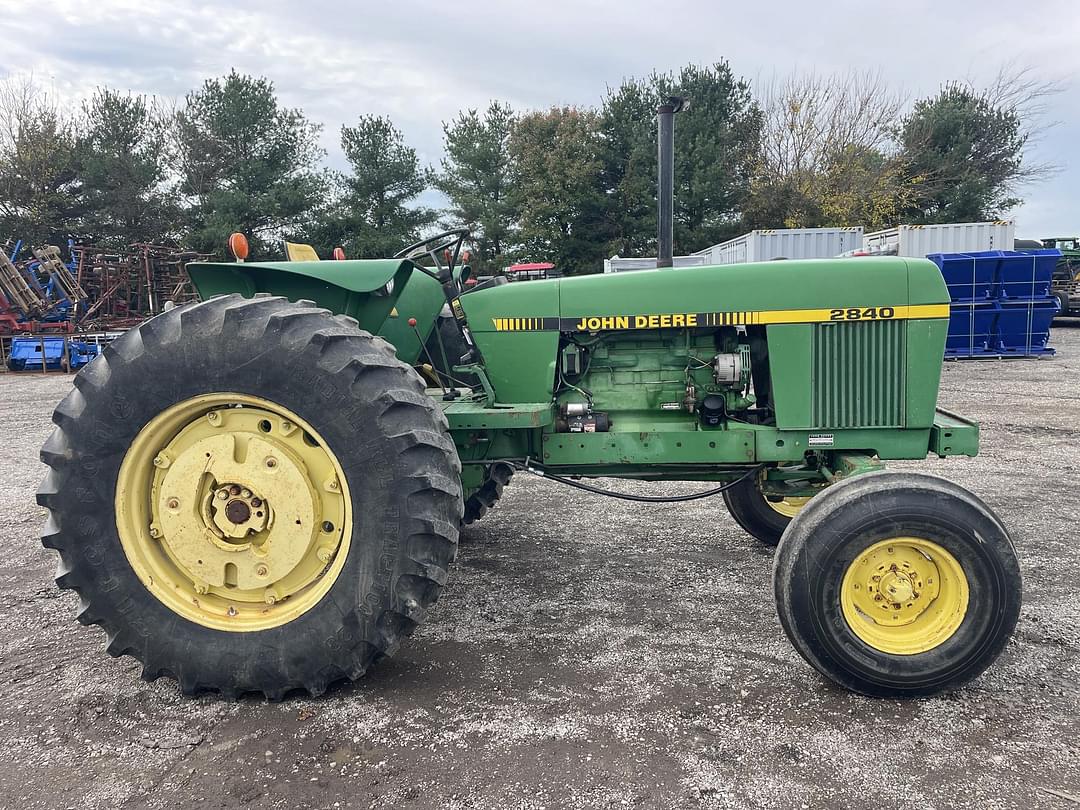 Image of John Deere 2840 Primary image