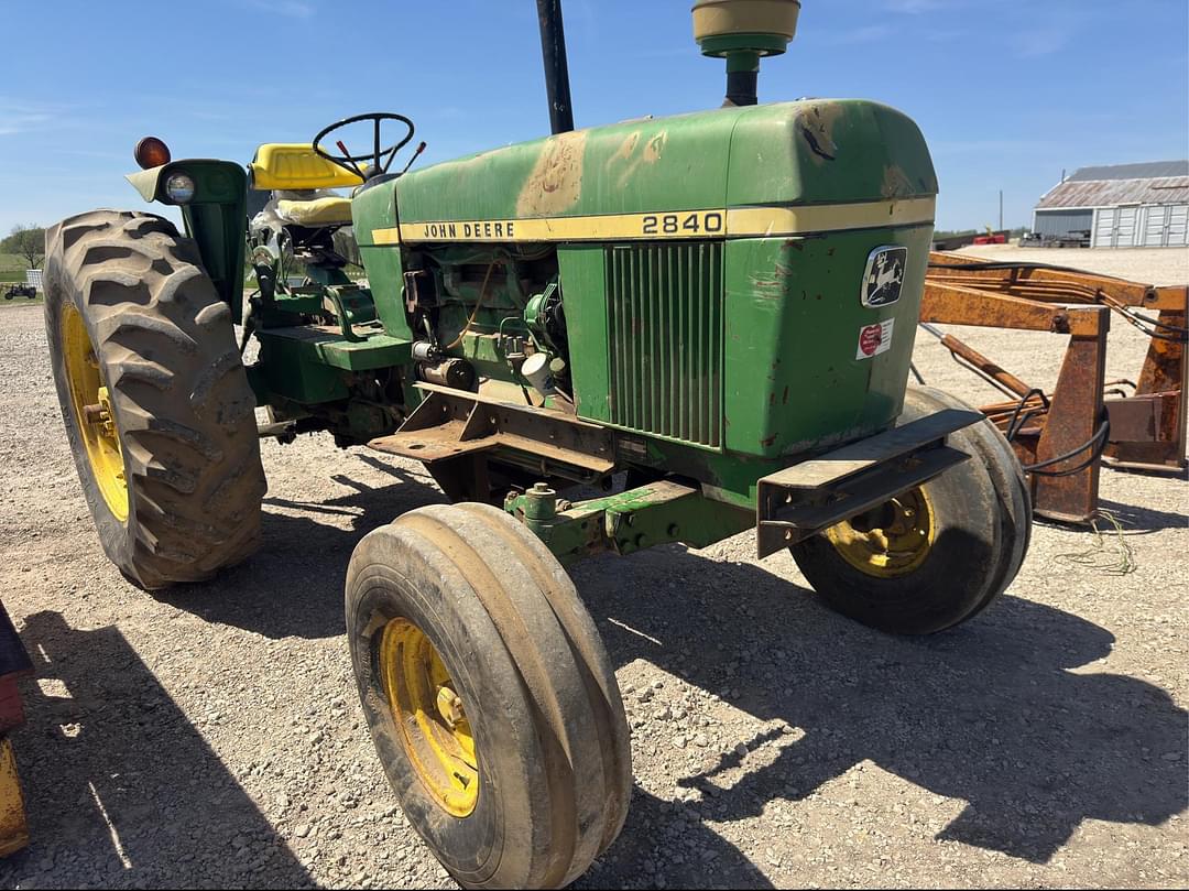 Image of John Deere 2840 Primary image